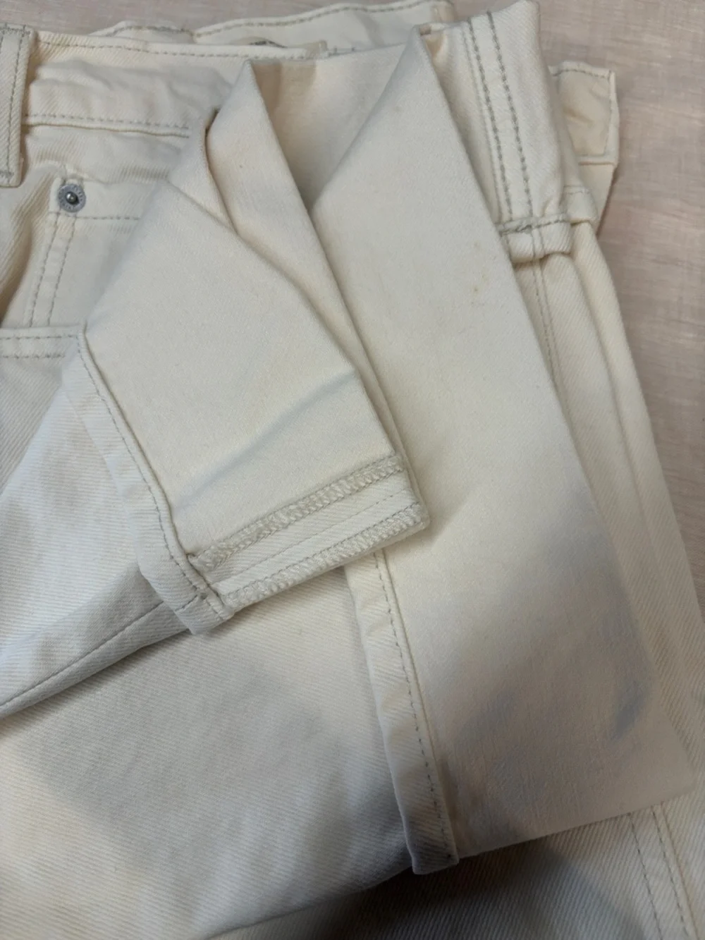 High-Rise Cropped Vintage Wide Leg Jeans - White 8 - Picture 5 of 5